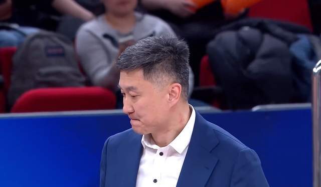 九游游戏中心-央视直播！好戏来了，徐昕PK杜锋，球迷力挺徐昕报仇，杜锋咋整